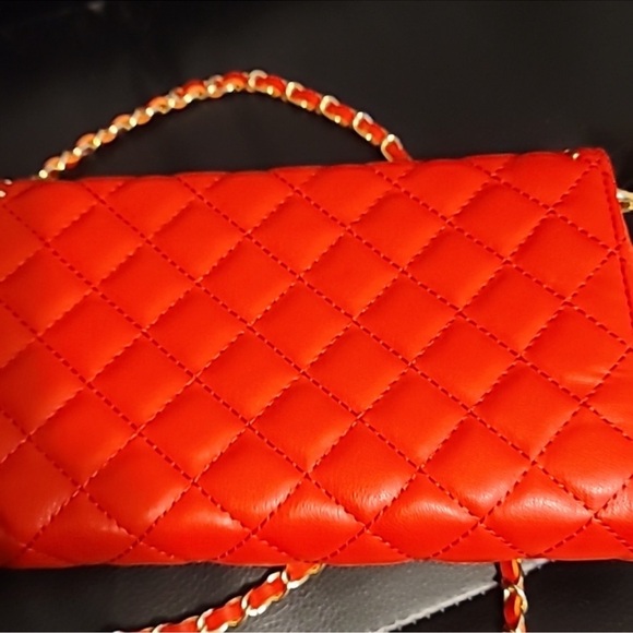 Badgley Mischka Quilted Crossbody NWT!! - Picture 5 of 6